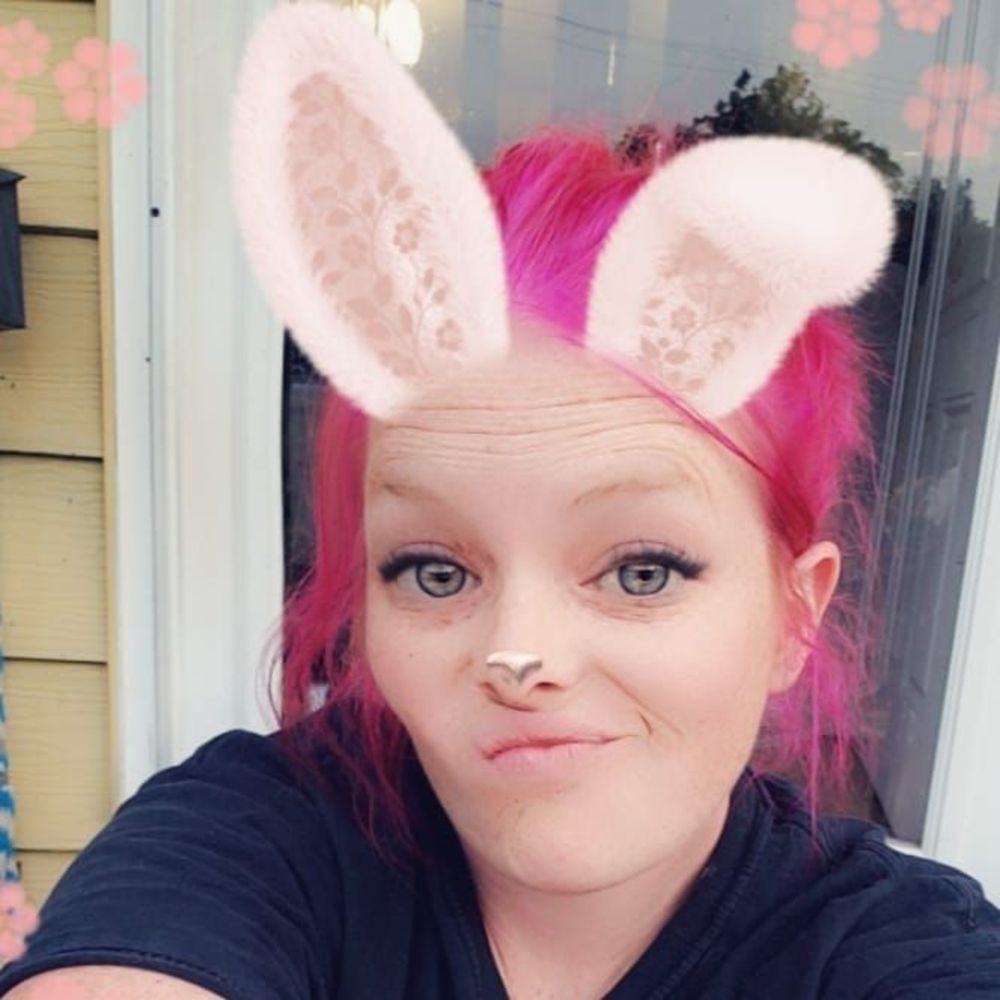 Meet your Posher, April